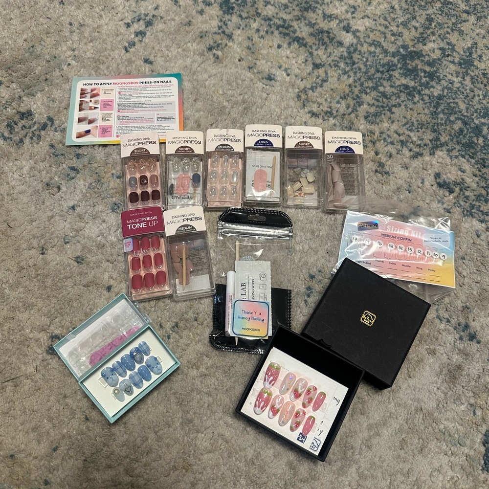 Press on nail lot!
